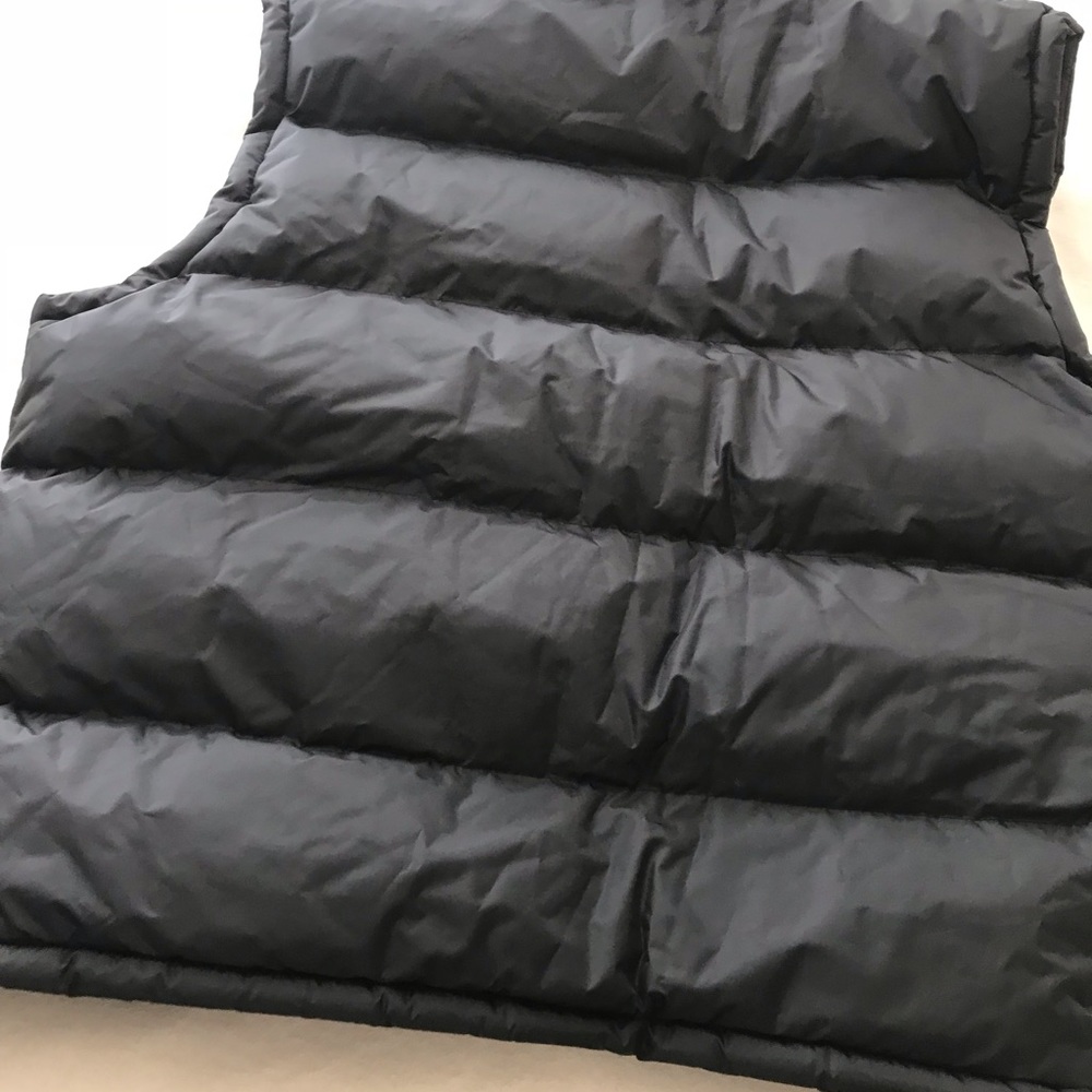 Vest - Picture 4 of 5